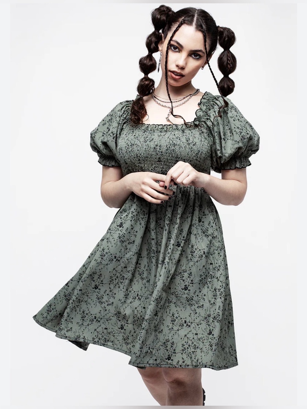 Disturbia Cassie Green Floral Mini Babydoll Dress short sleeve size 6